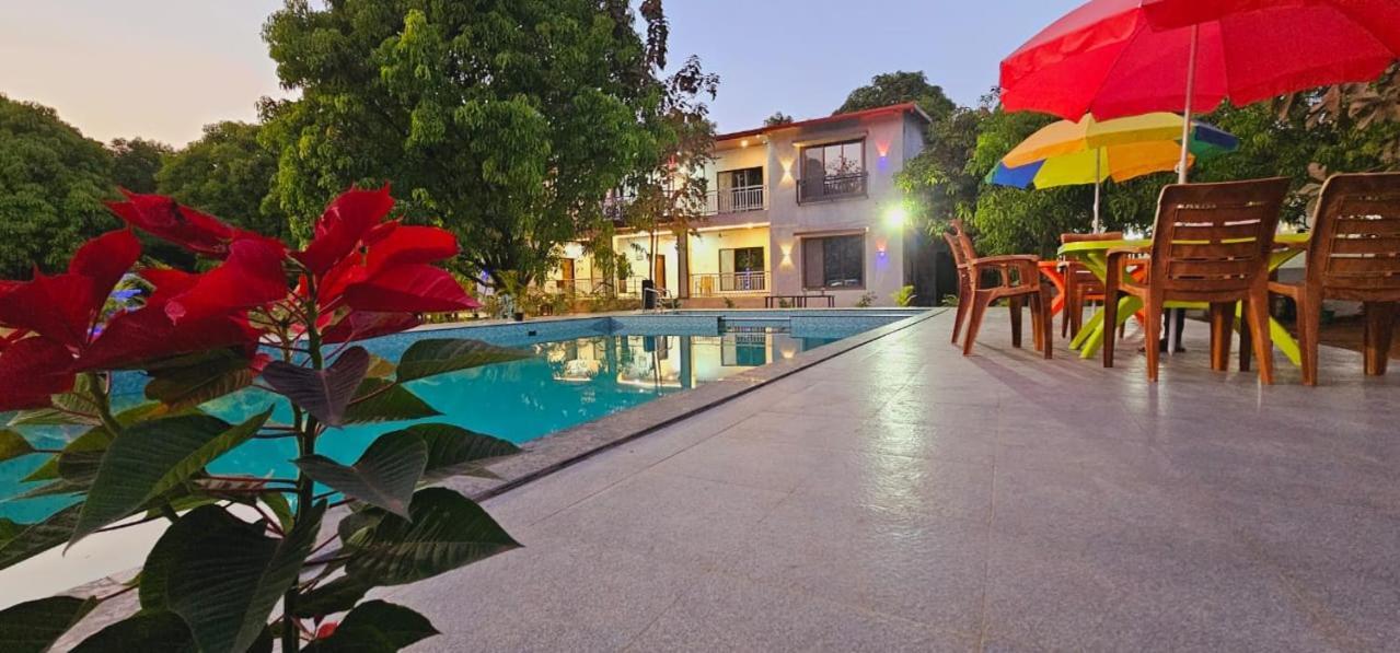 Riverland Farm And Resort Karjat Exteriör bild