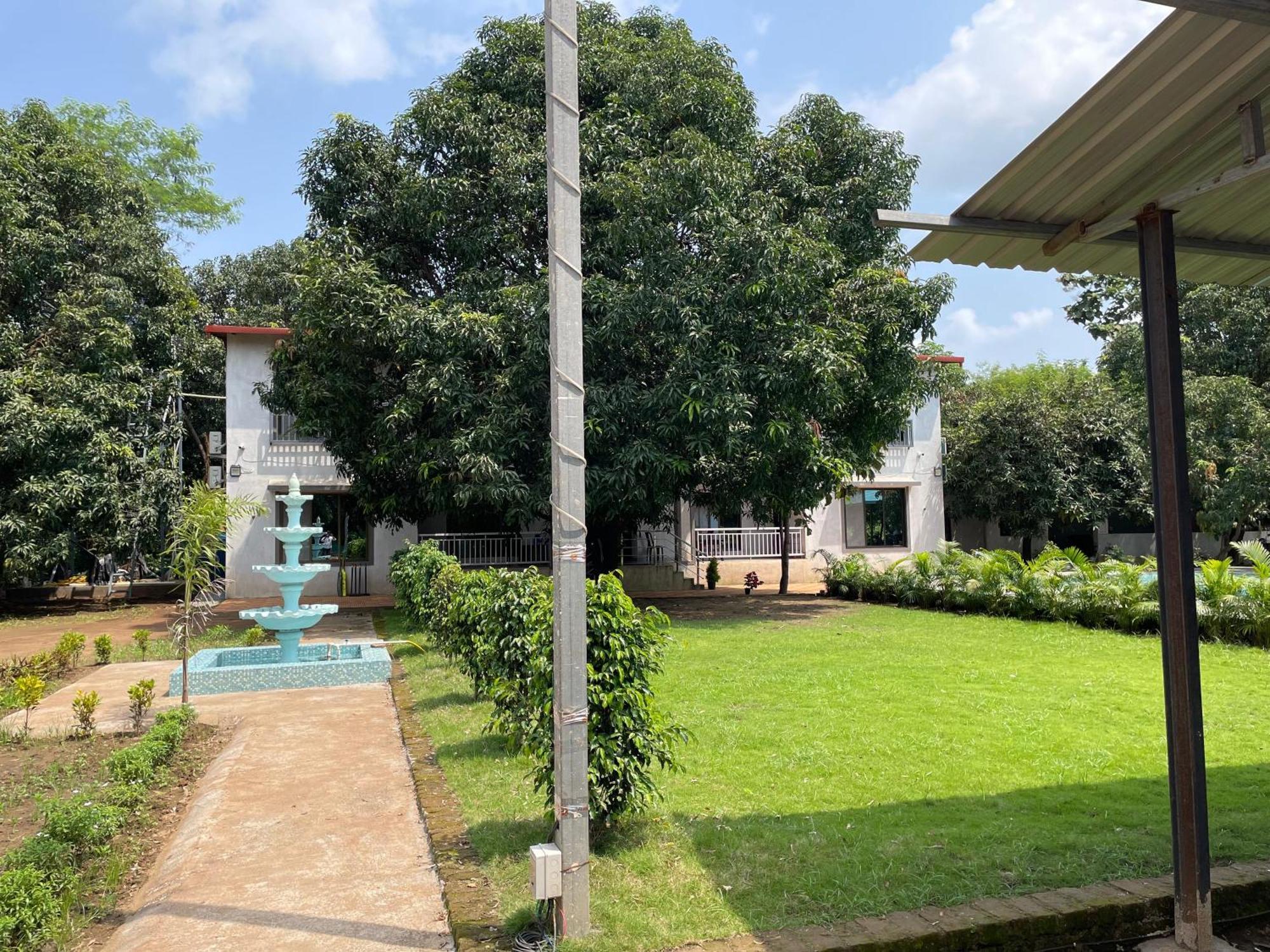 Riverland Farm And Resort Karjat Exteriör bild