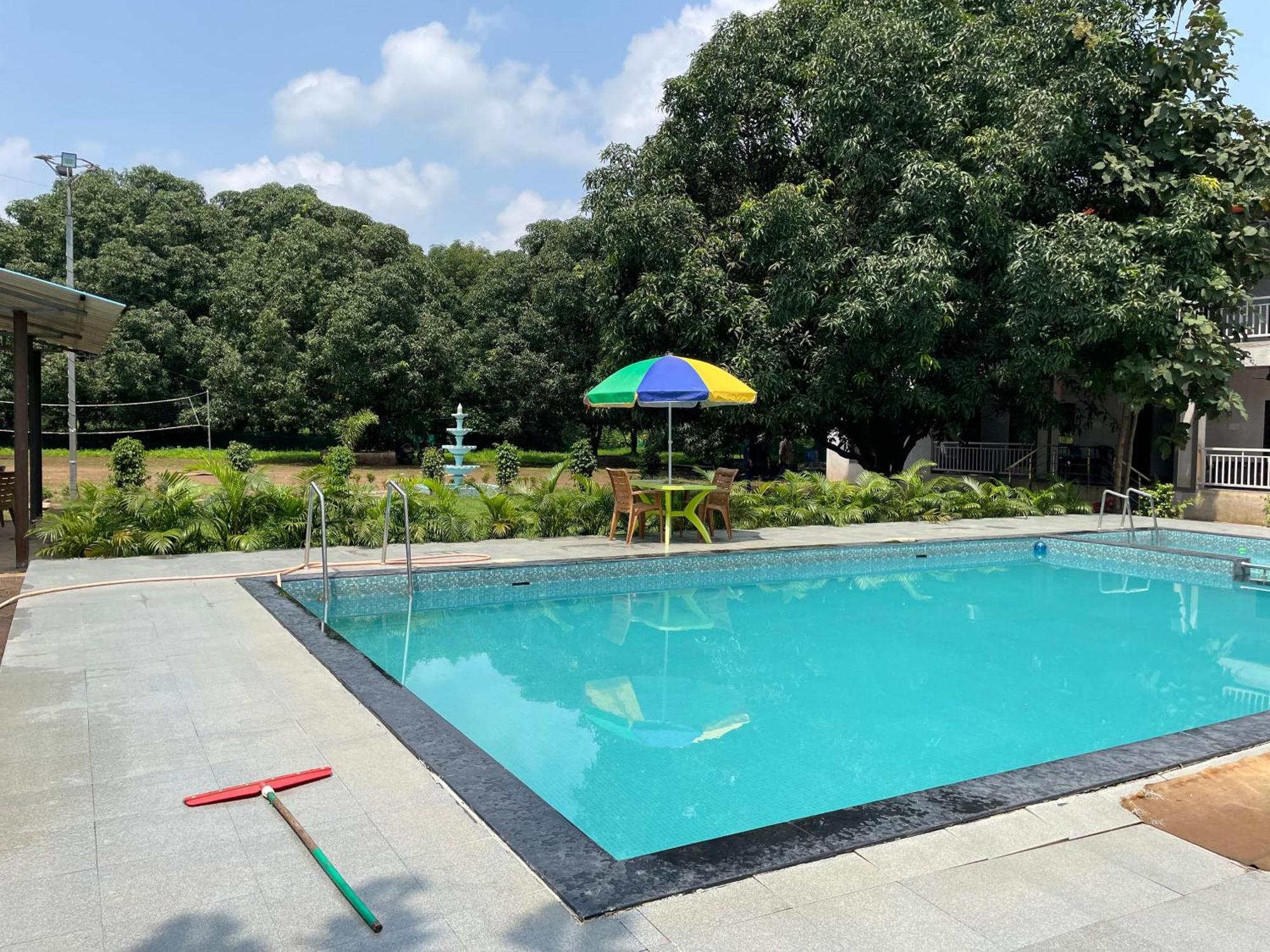 Riverland Farm And Resort Karjat Exteriör bild