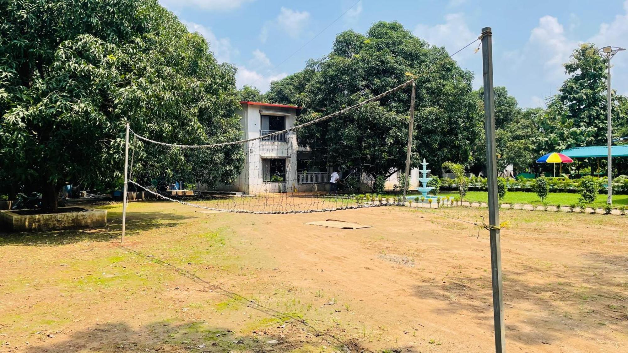 Riverland Farm And Resort Karjat Exteriör bild