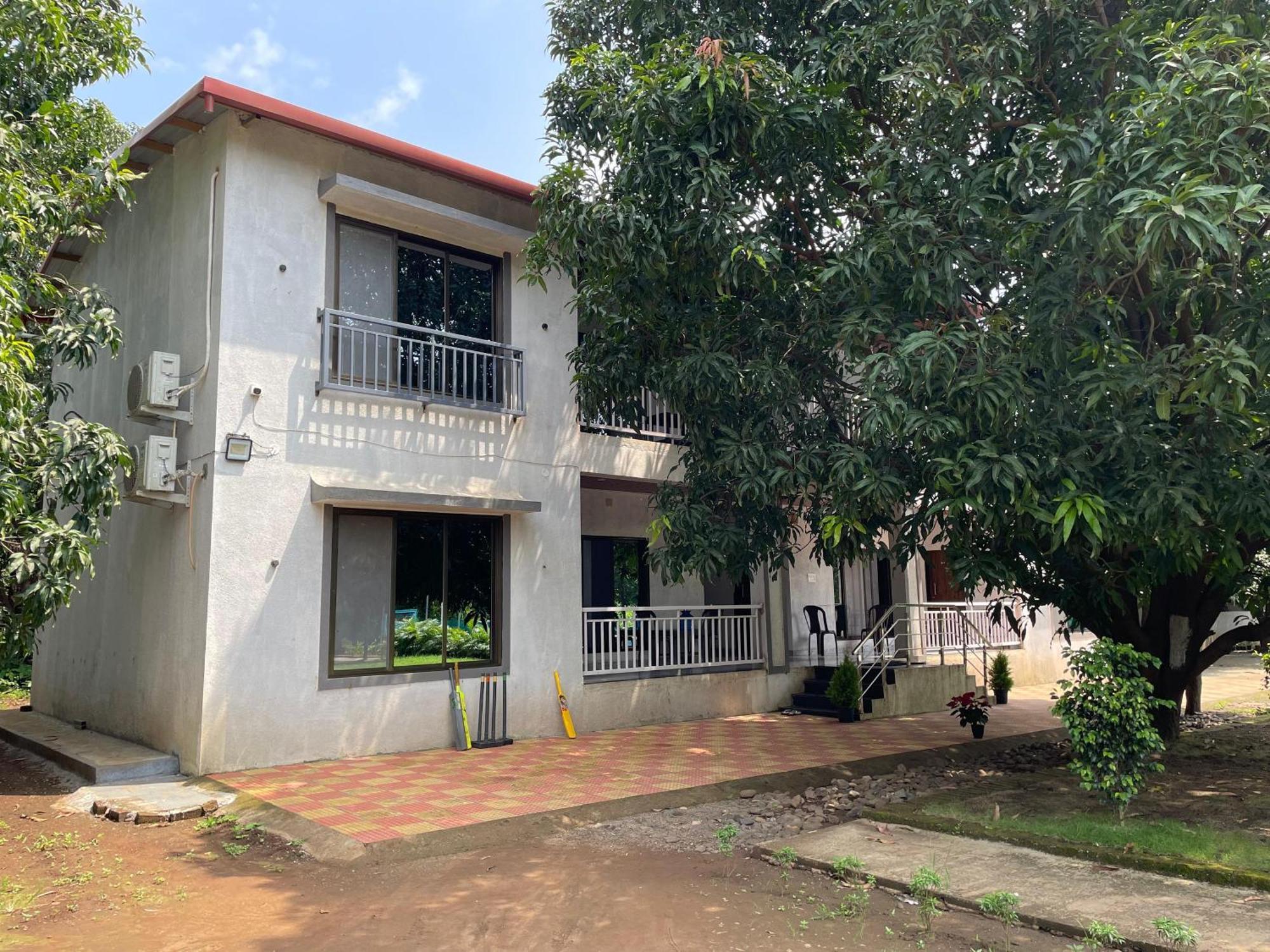 Riverland Farm And Resort Karjat Exteriör bild