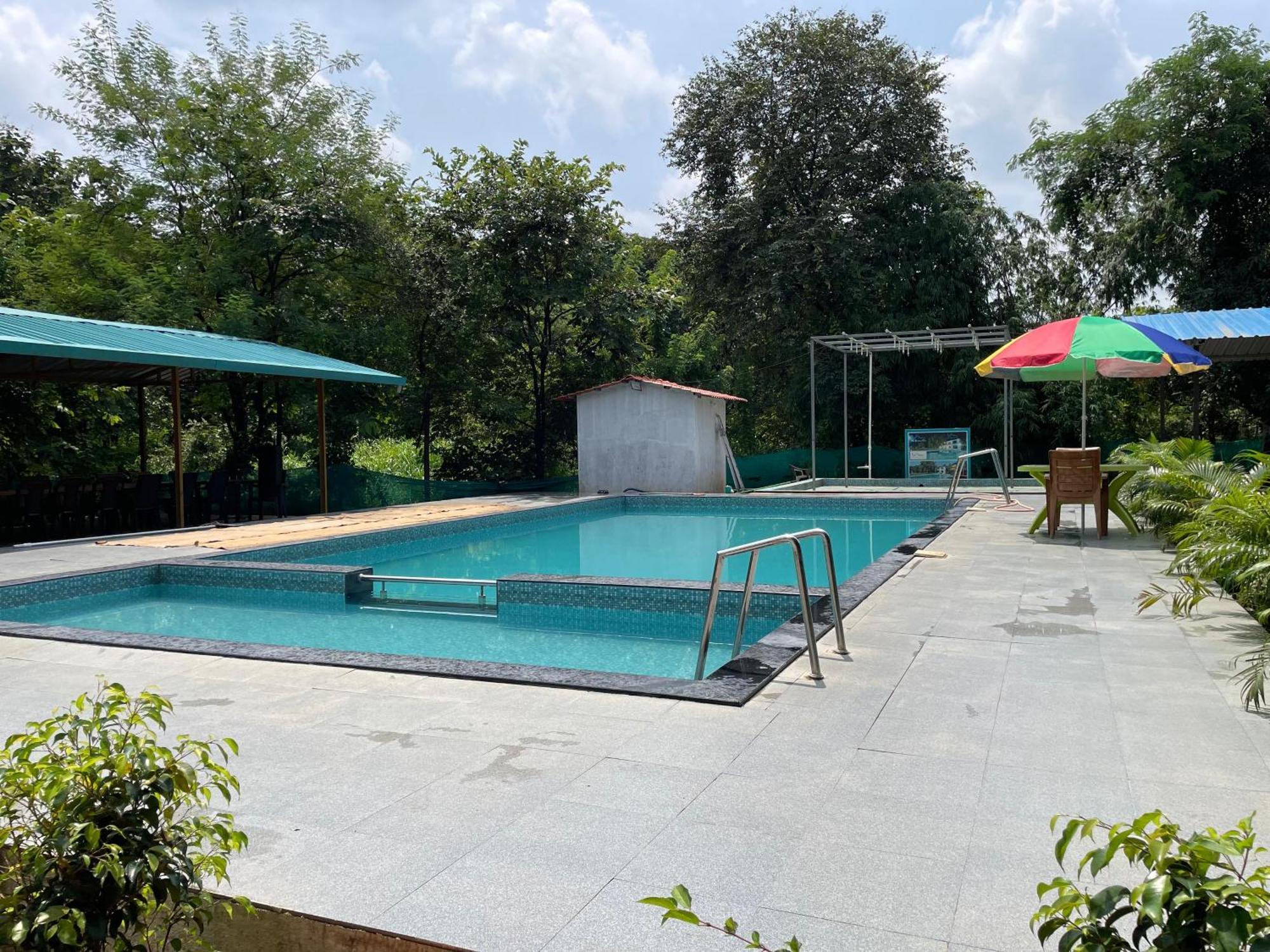 Riverland Farm And Resort Karjat Exteriör bild