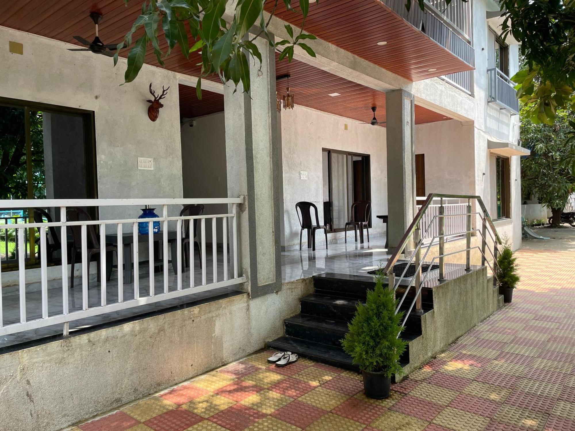 Riverland Farm And Resort Karjat Exteriör bild