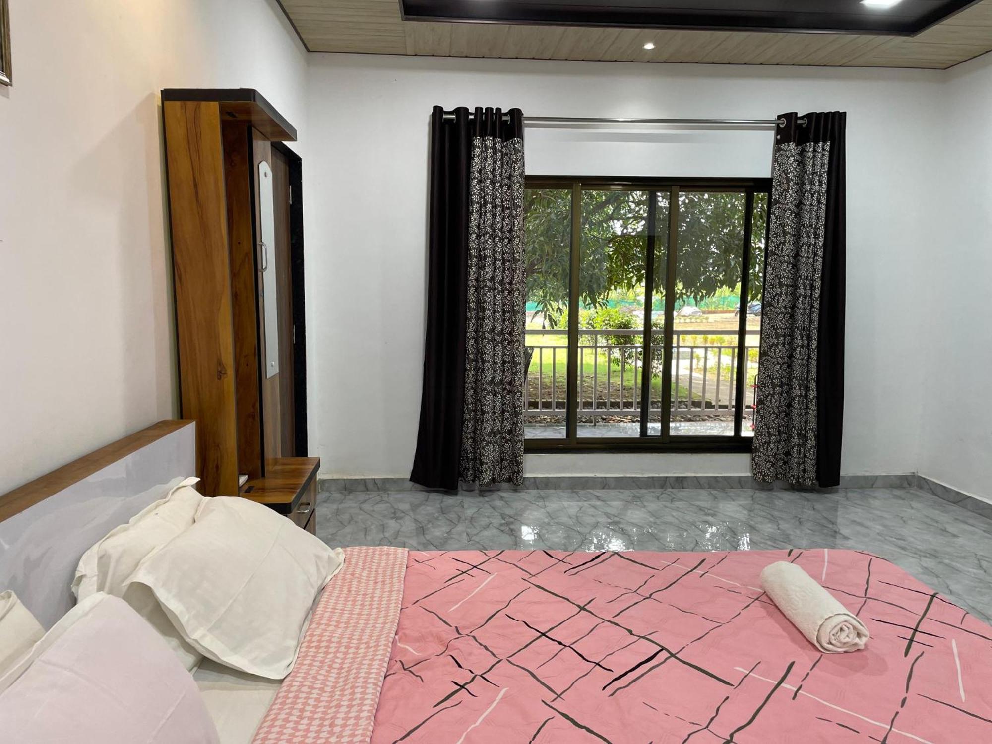 Riverland Farm And Resort Karjat Exteriör bild