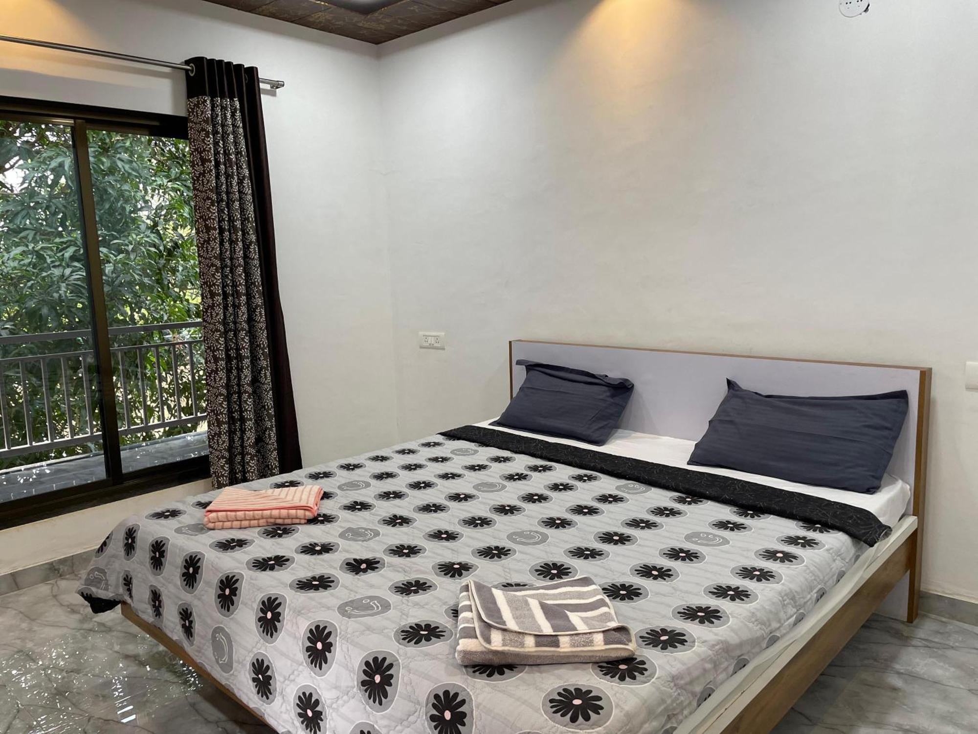 Riverland Farm And Resort Karjat Exteriör bild