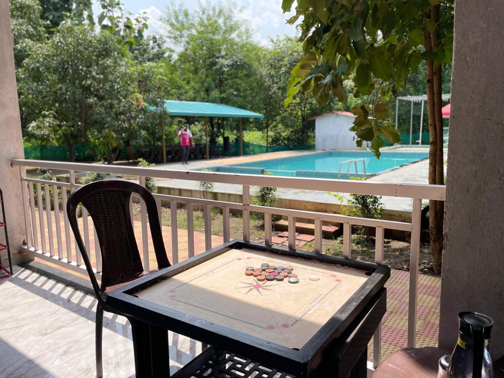 Riverland Farm And Resort Karjat Exteriör bild