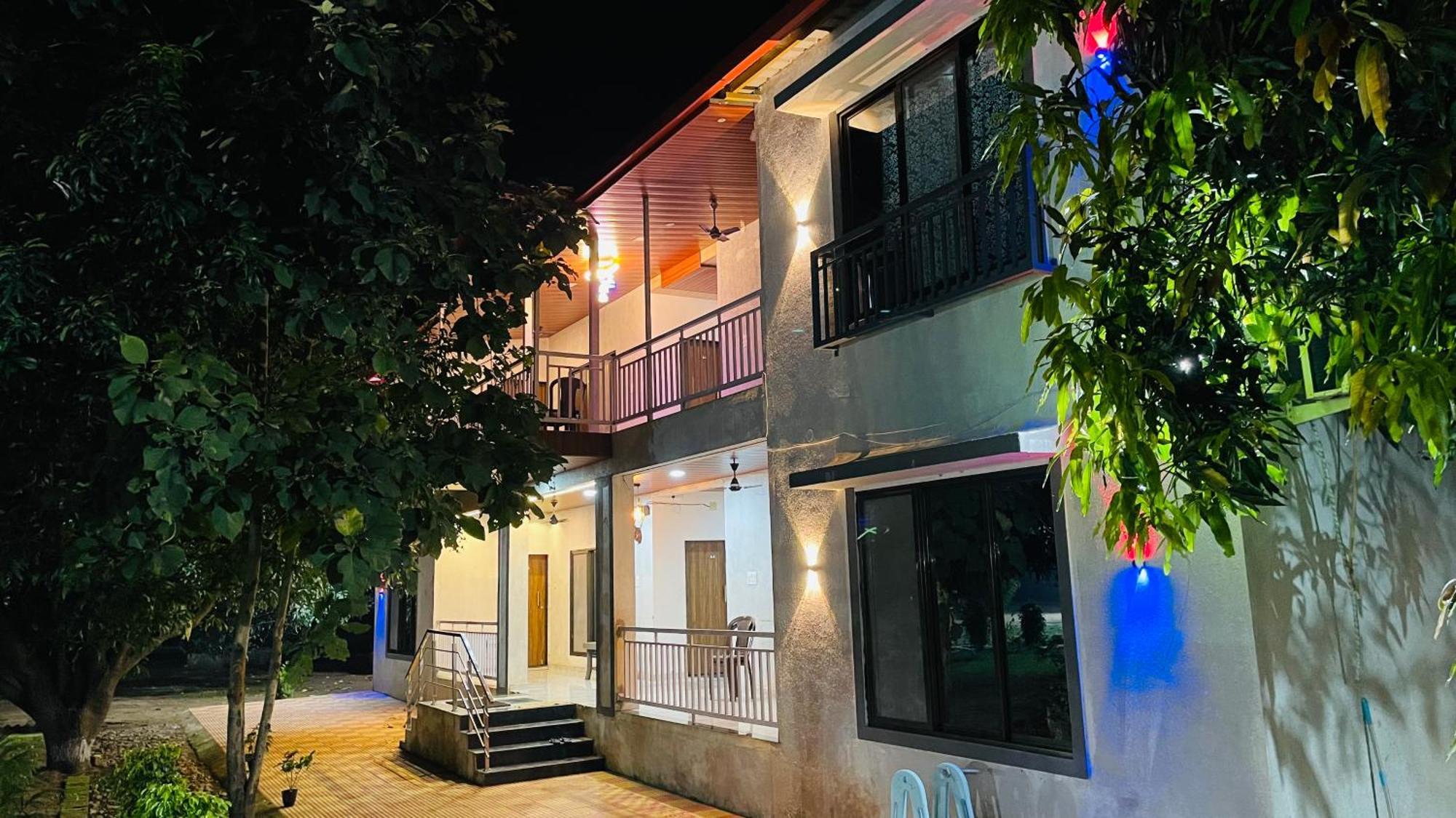 Riverland Farm And Resort Karjat Exteriör bild