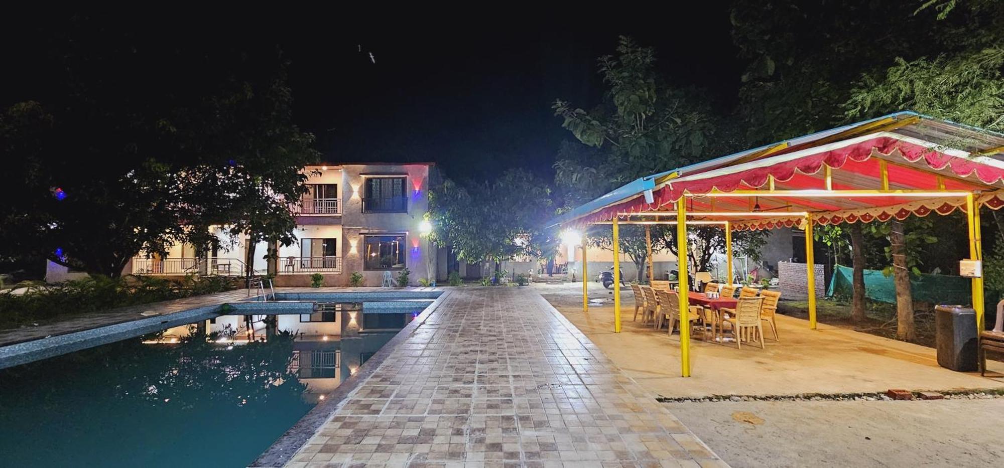 Riverland Farm And Resort Karjat Exteriör bild